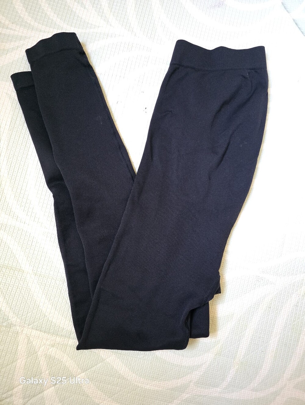 Time and Tru Maternity Black High-Rise Knit Leggings